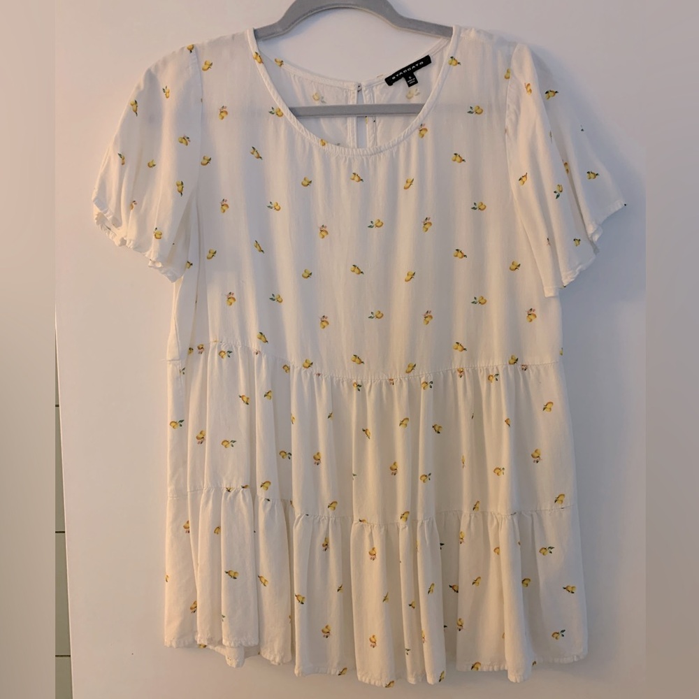 Staccato Top with Lemon Design